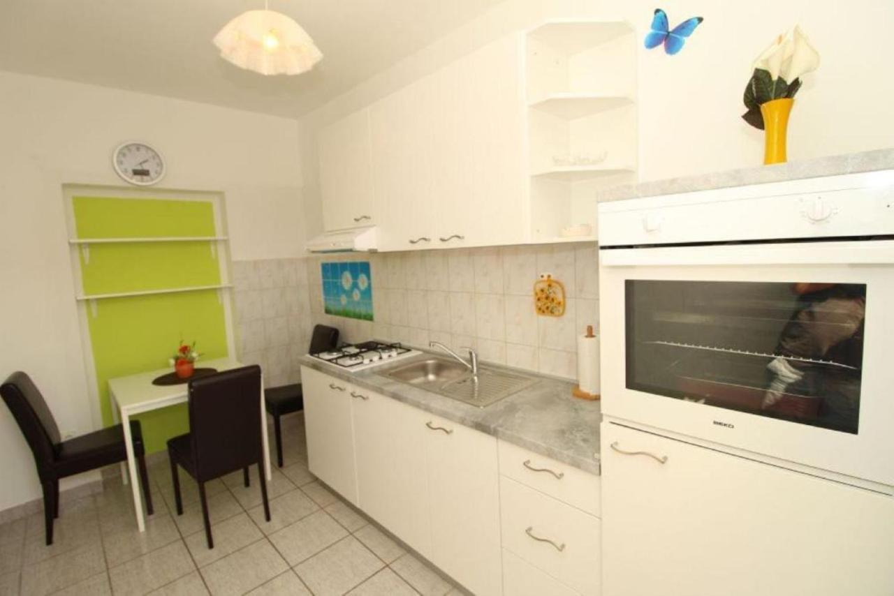 Apartments Besedic Мандре Экстерьер фото