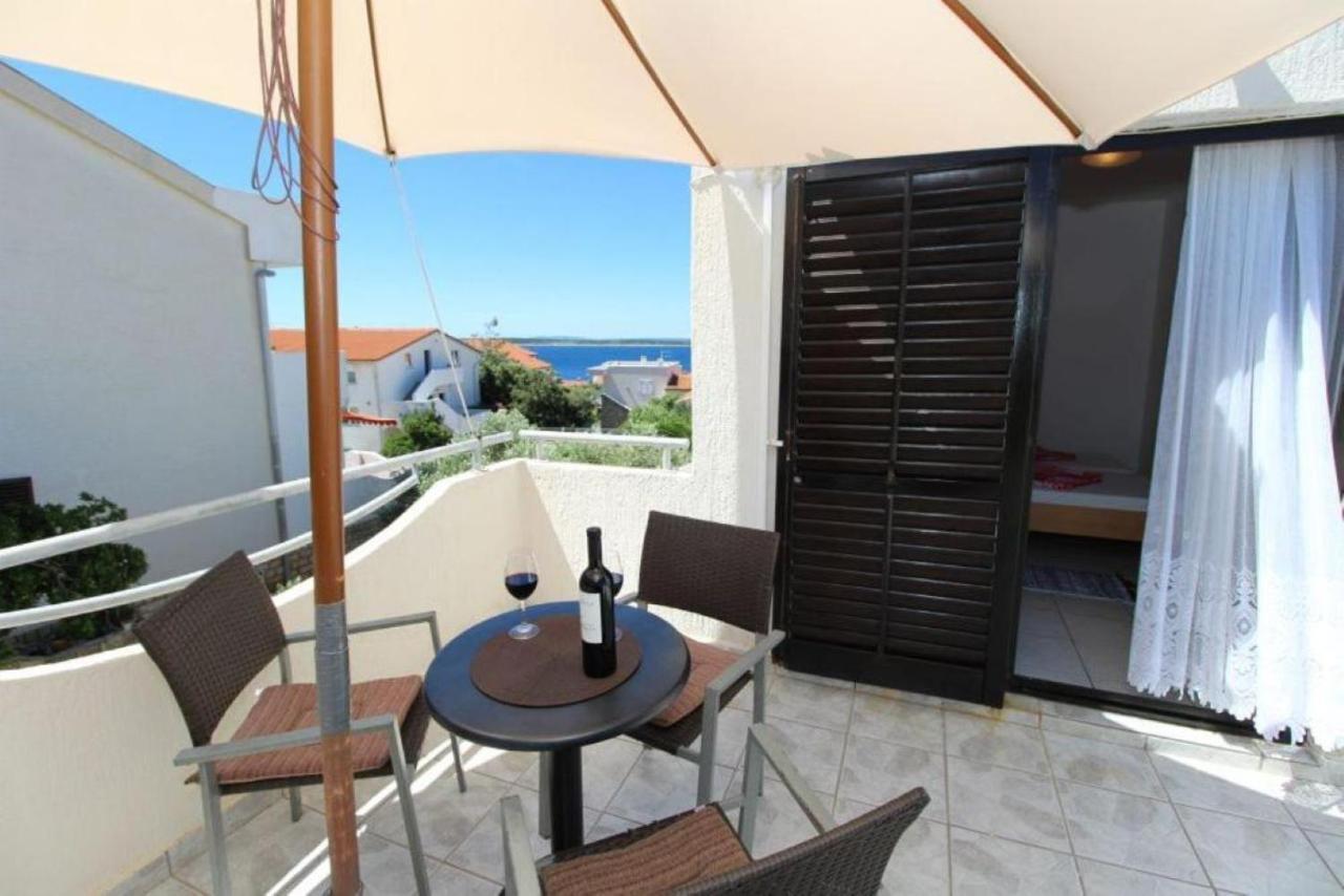 Apartments Besedic Мандре Экстерьер фото